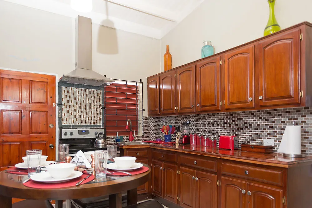 Casa Tamar Guest Apartment Kingston